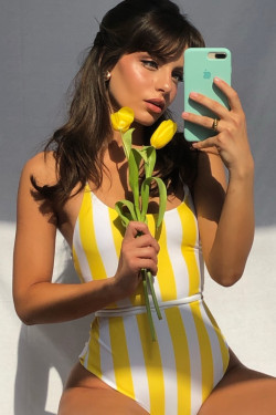 SUN FLOWER ONE PIECE YELLOW SUN FLOWER ONE PIECE YELLOW